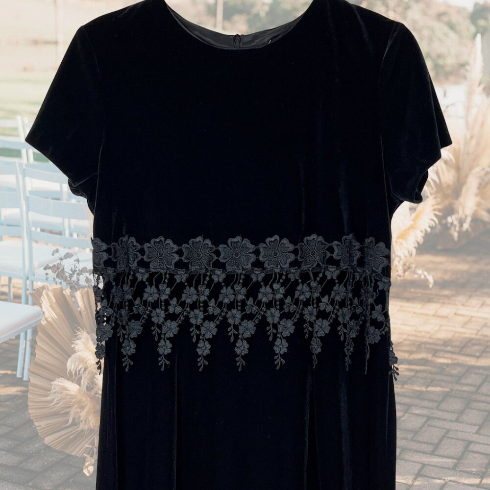 Betsy's Things Formal Velvet Sheath Dress Size 8 Vintage 🎉 Host Pick 🎉